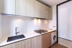 OUE Twin Peaks (D9), Condominium #348620091